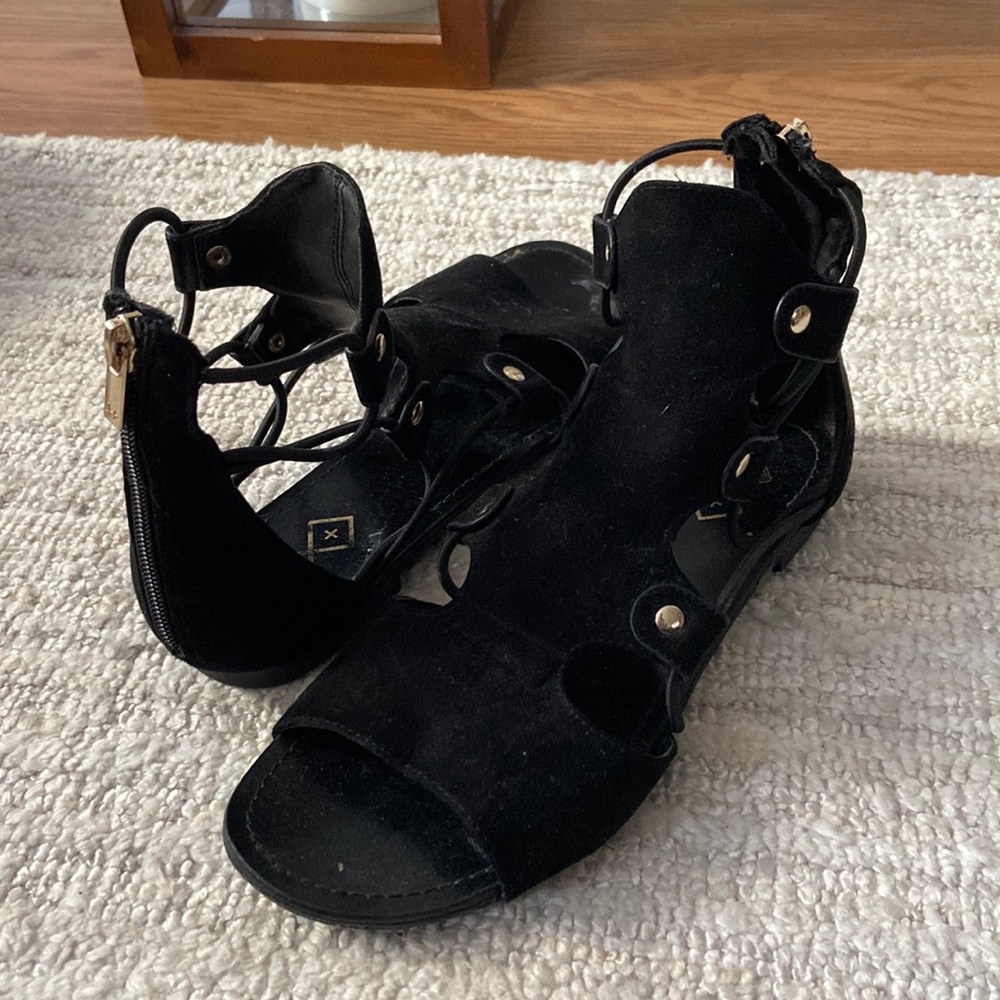 Black sandals